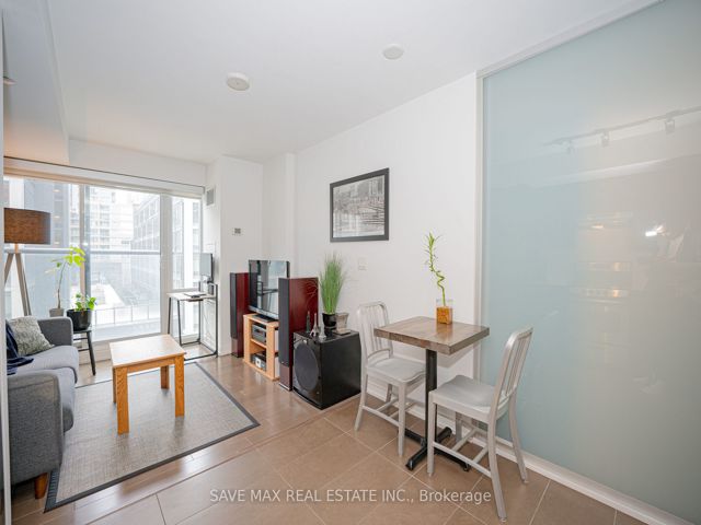 407 - 170 Fort York Blvd