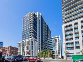 310 - 400 Adelaide St E
