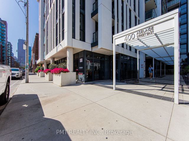 310 - 400 Adelaide St E