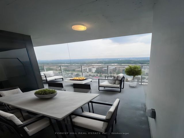 1804 - 50 O'neill Rd E