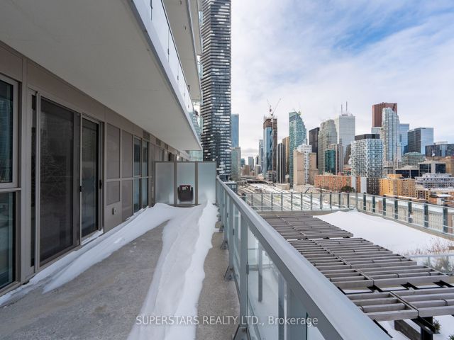 1212 - 15 Lower Jarvis St