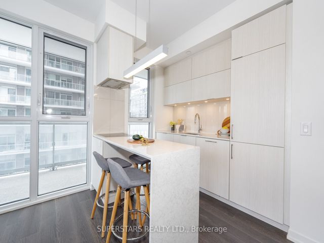 1212 - 15 Lower Jarvis St