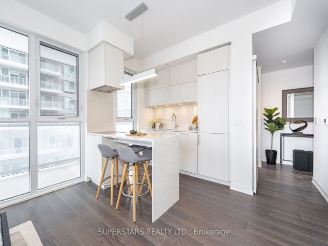 1212 - 15 Lower Jarvis St