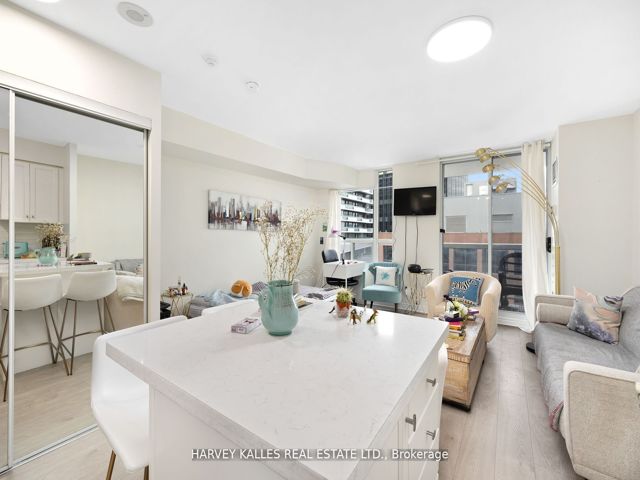 1201 - 43 Eglinton Ave E