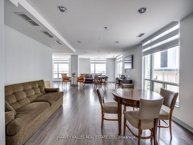 1201 - 43 Eglinton Ave E