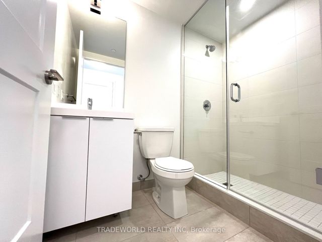 Lph03 - 8 Widmer St