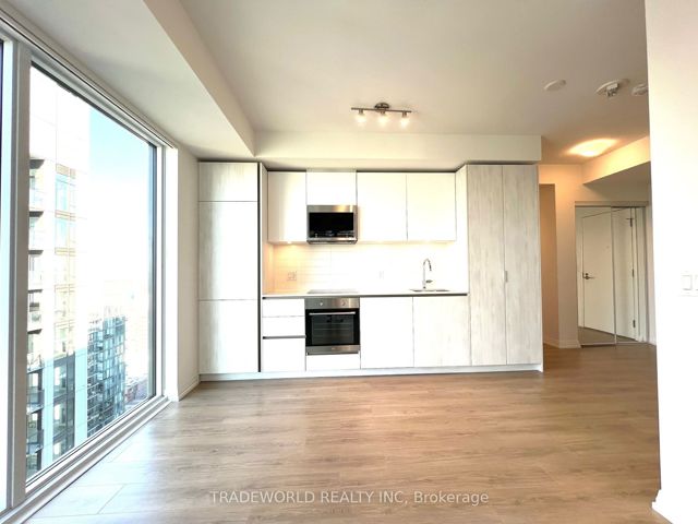 Lph03 - 8 Widmer St