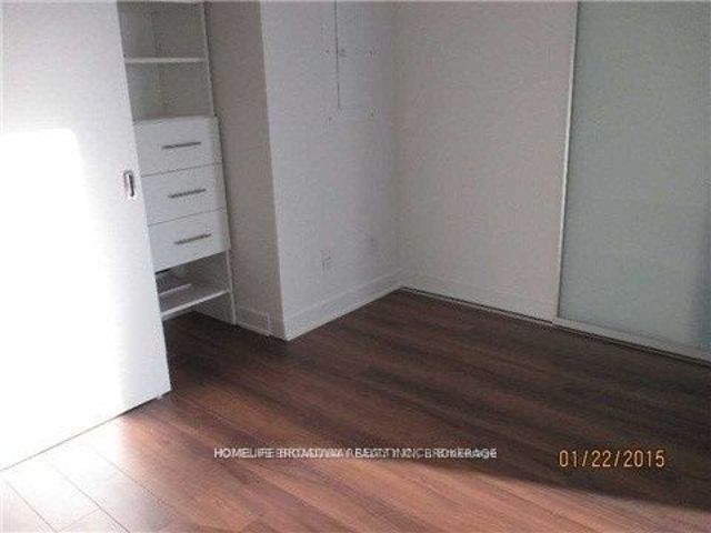 513 - 210 Simcoe St