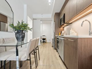 11 - 264 Finch Ave E