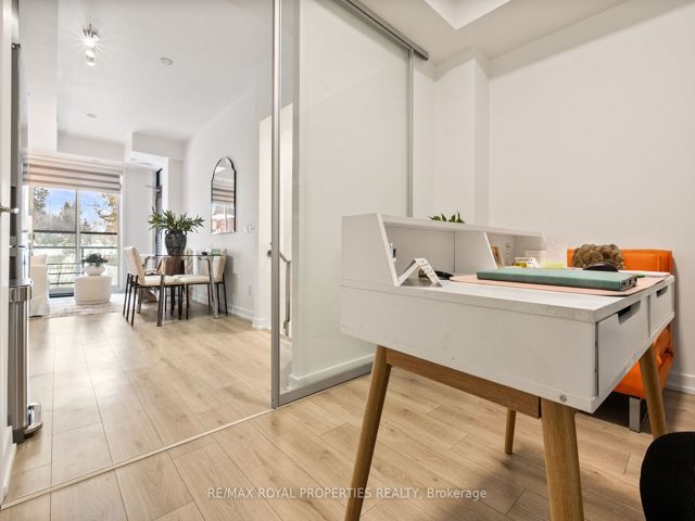 11 - 264 Finch Ave E