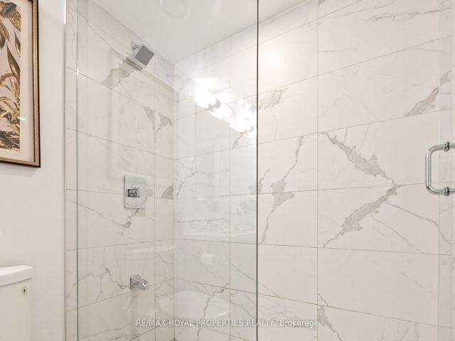 11 - 264 Finch Ave E