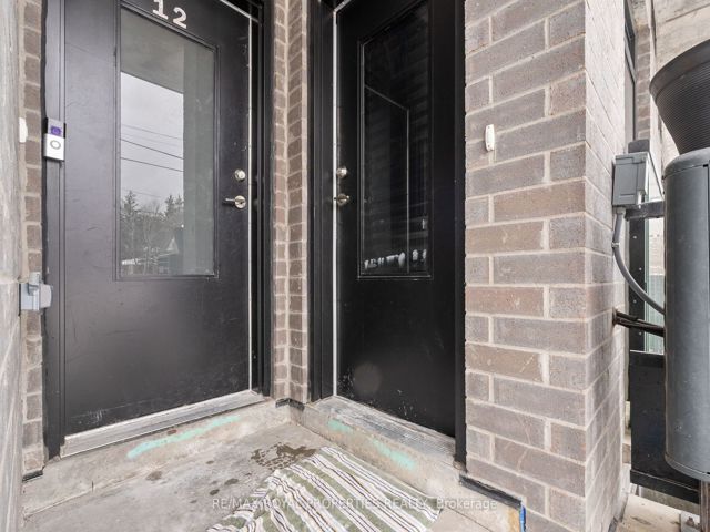 11 - 264 Finch Ave E