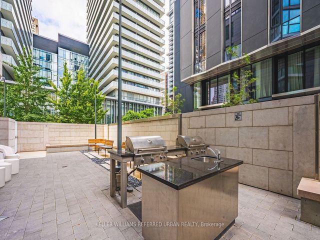 3512 - 45 Charles St E