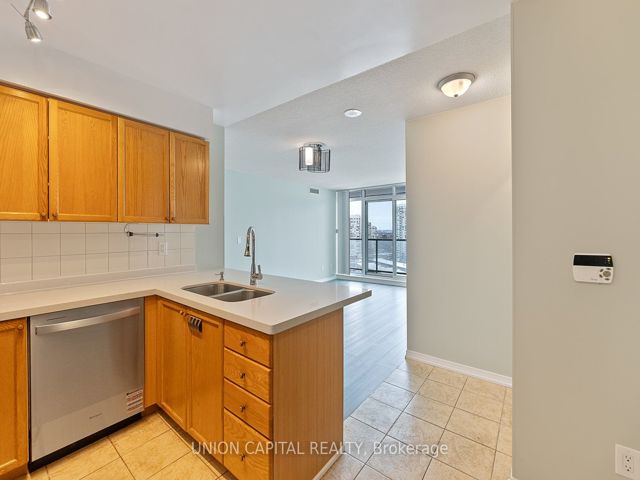 1508 - 5508 Yonge St