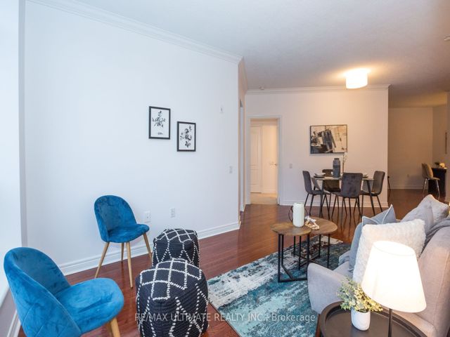 304 - 2 Edith Dr