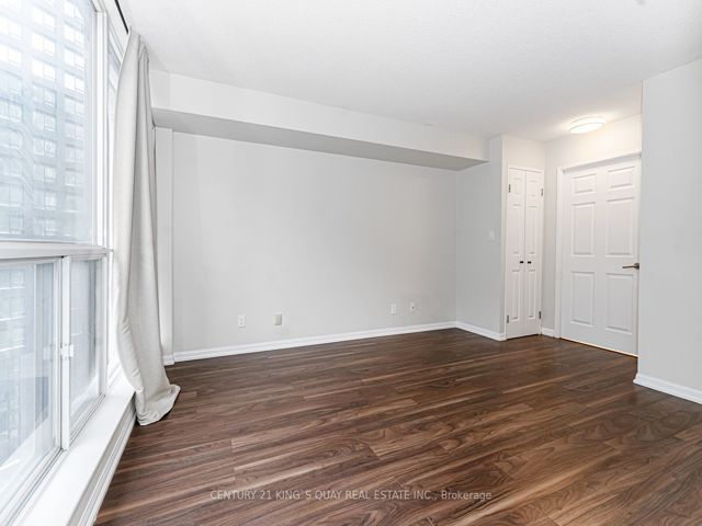 1407 - 24 Wellesley St W
