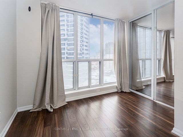 1407 - 24 Wellesley St W