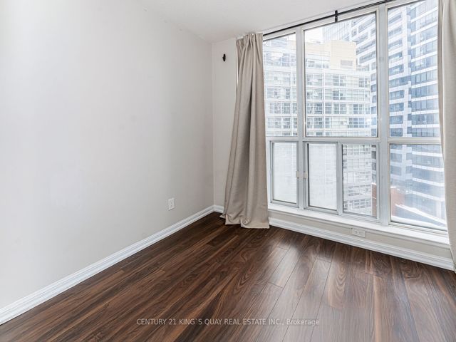 1407 - 24 Wellesley St W