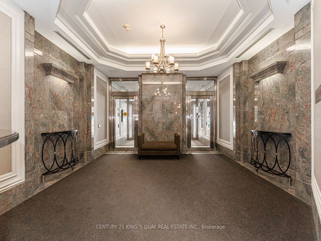 1407 - 24 Wellesley St W