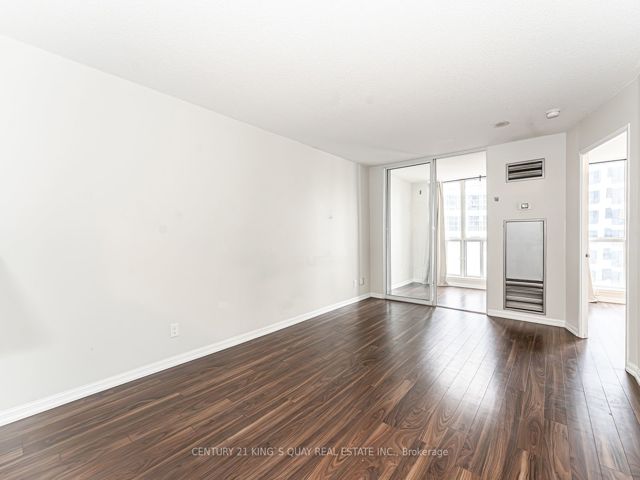 1407 - 24 Wellesley St W