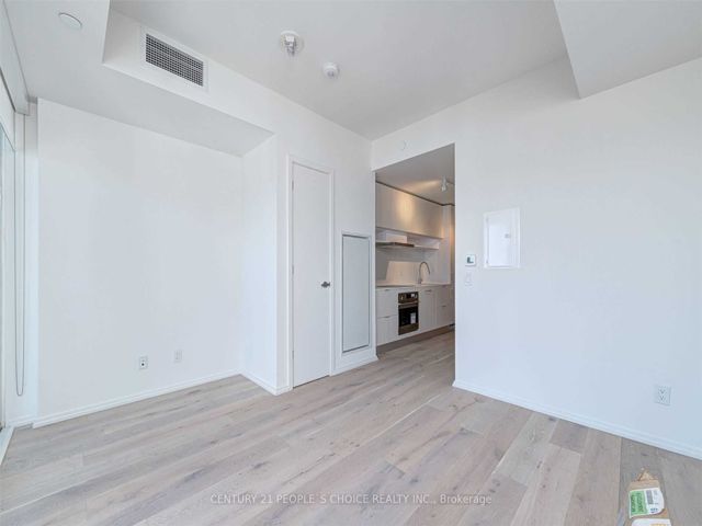 3006 - 5 Soudan Ave