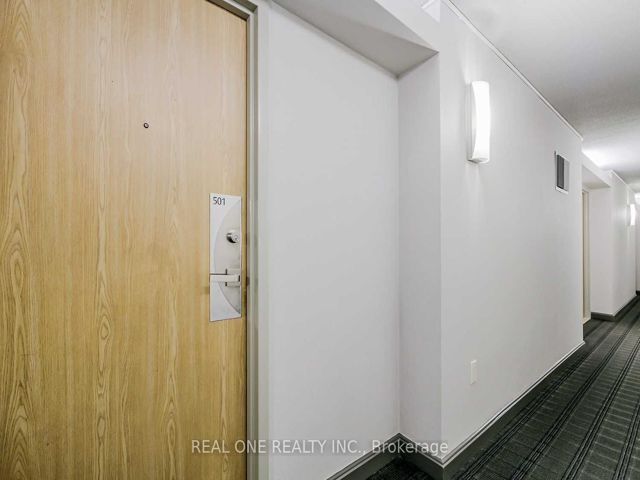 501 - 701 King St W