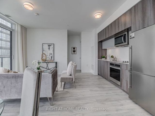 3603 - 575 Bloor St E