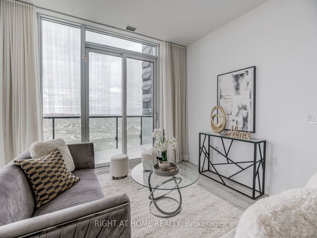 3603 - 575 Bloor St E