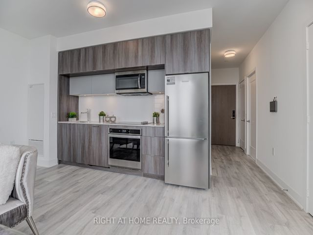 3603 - 575 Bloor St E