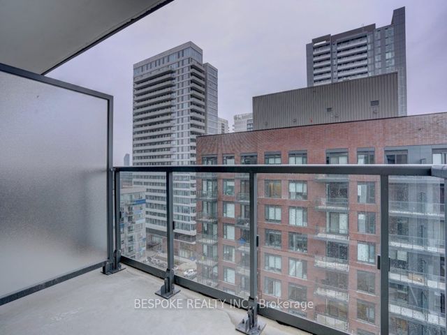 1107 - 130 River St