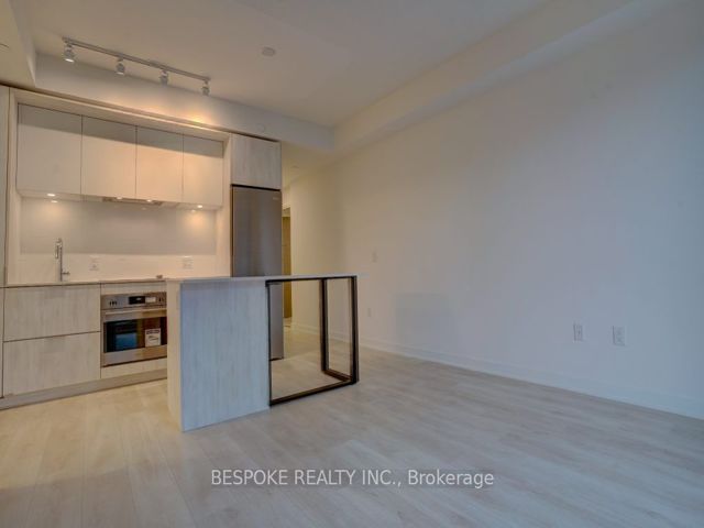 1107 - 130 River St