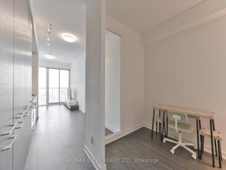 3312 - 3 Gloucester St