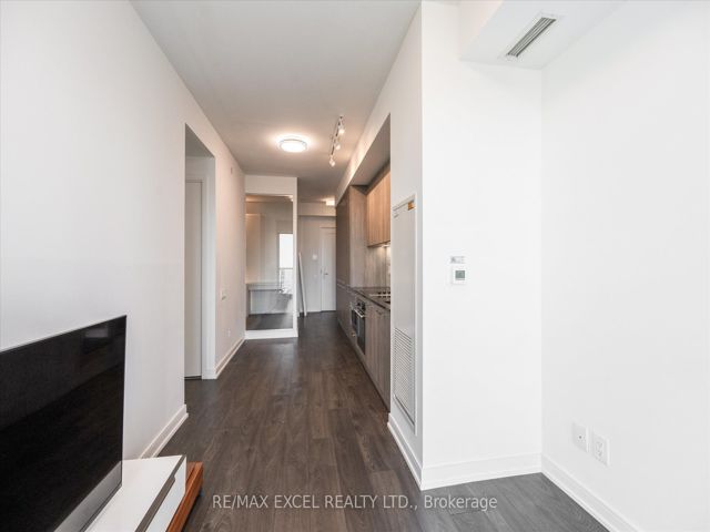3312 - 3 Gloucester St