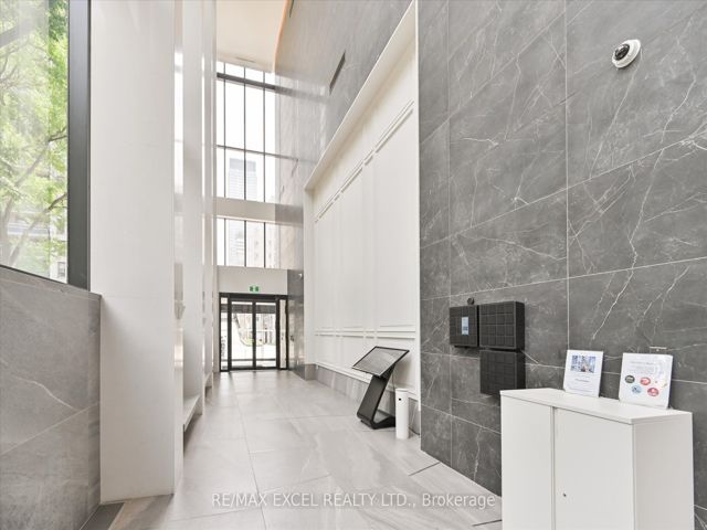 3312 - 3 Gloucester St