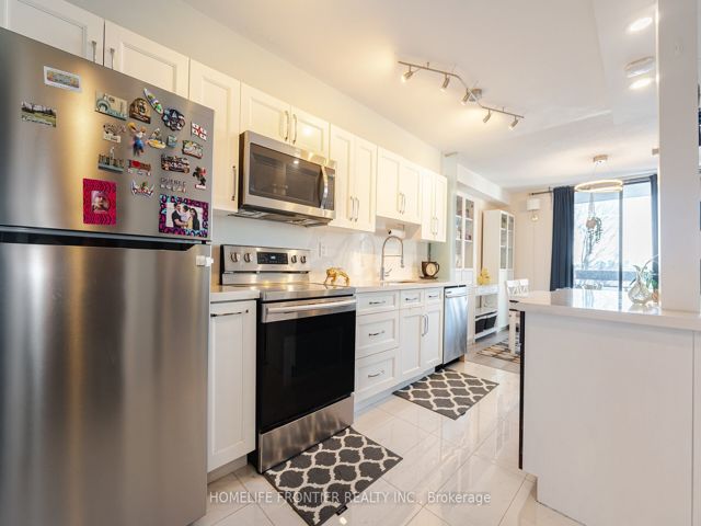 309 - 177 Linus Rd