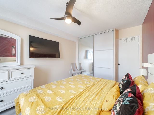 309 - 177 Linus Rd