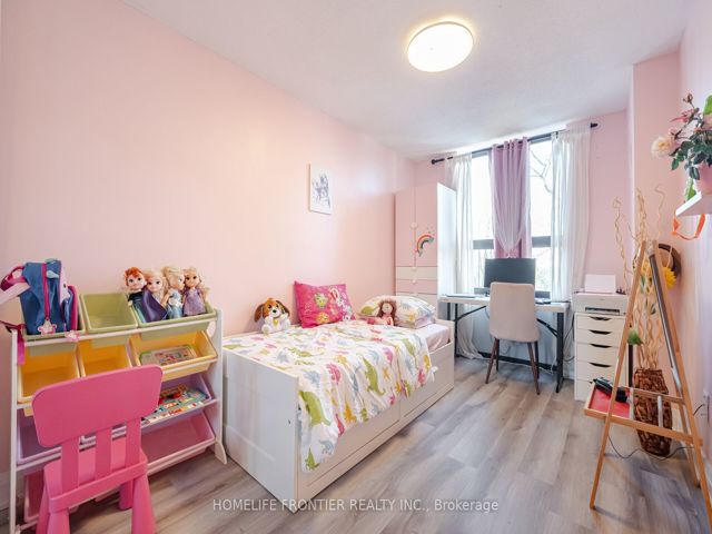 309 - 177 Linus Rd