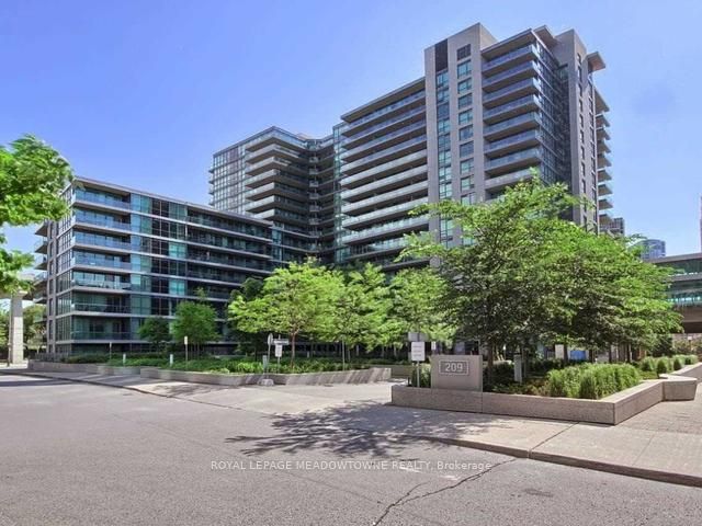 757 - 209 Fort York Blvd