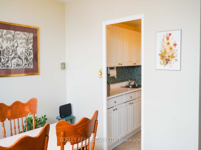 8B - 4 Deer Park Ave