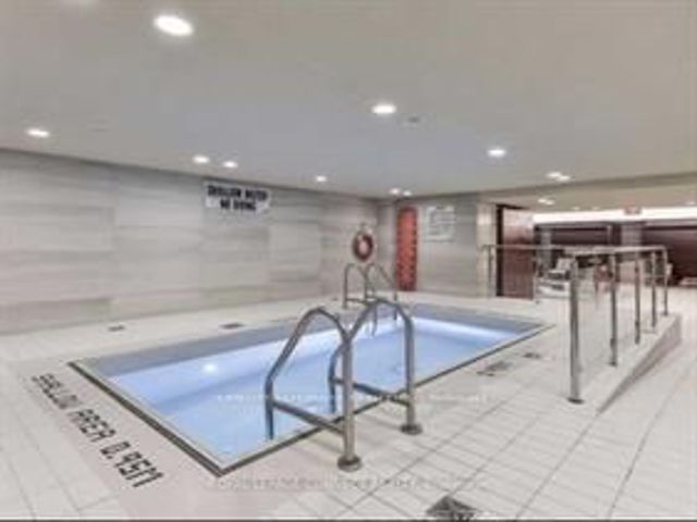 919 - 29 Queens Quay E