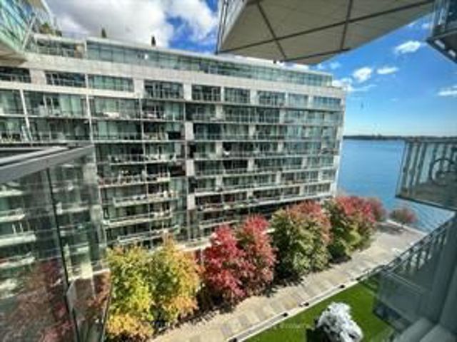 919 - 29 Queens Quay E