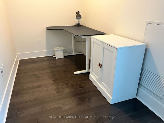 919 - 29 Queens Quay E