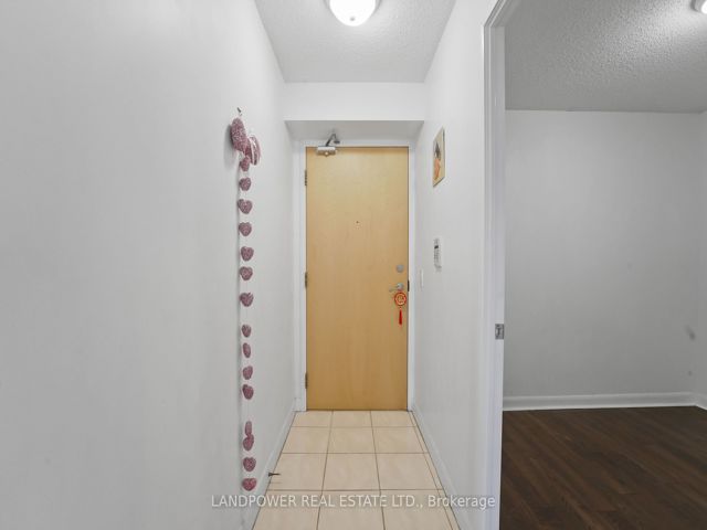 1701 - 4978 Yonge St