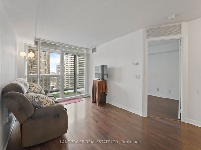 1701 - 4978 Yonge St