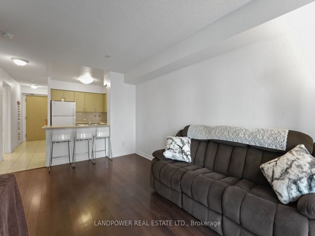 1701 - 4978 Yonge St