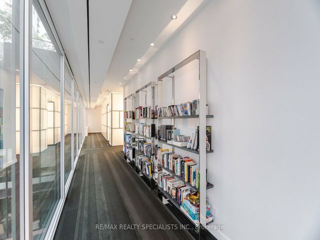 3012 - 125 Peter St