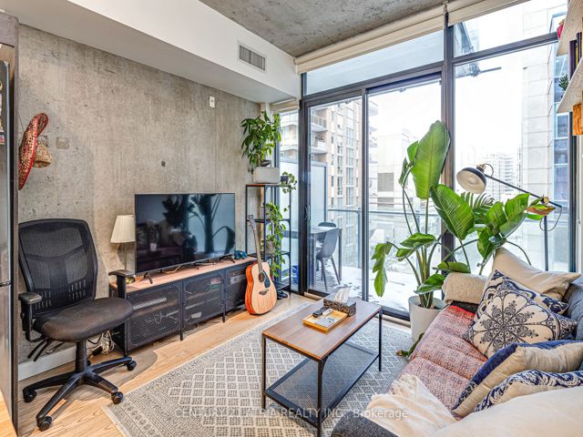 508 - 25 Stafford St