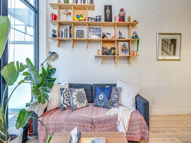 508 - 25 Stafford St