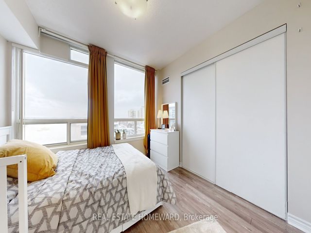 1205 - 2 Rean Dr