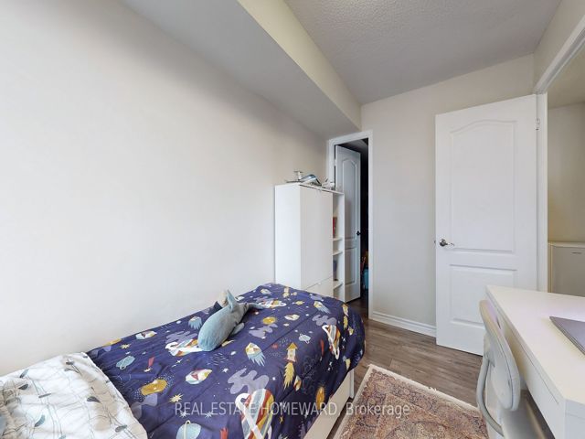 1205 - 2 Rean Dr